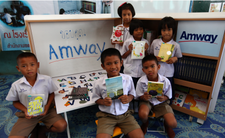 AboutAmway_CSR_Achievements_ATH_Carousel_Main_Component_2556_image_th AboutAmway_CSR_Achievements_ATH_Carousel_Main_Component_2556_image_th